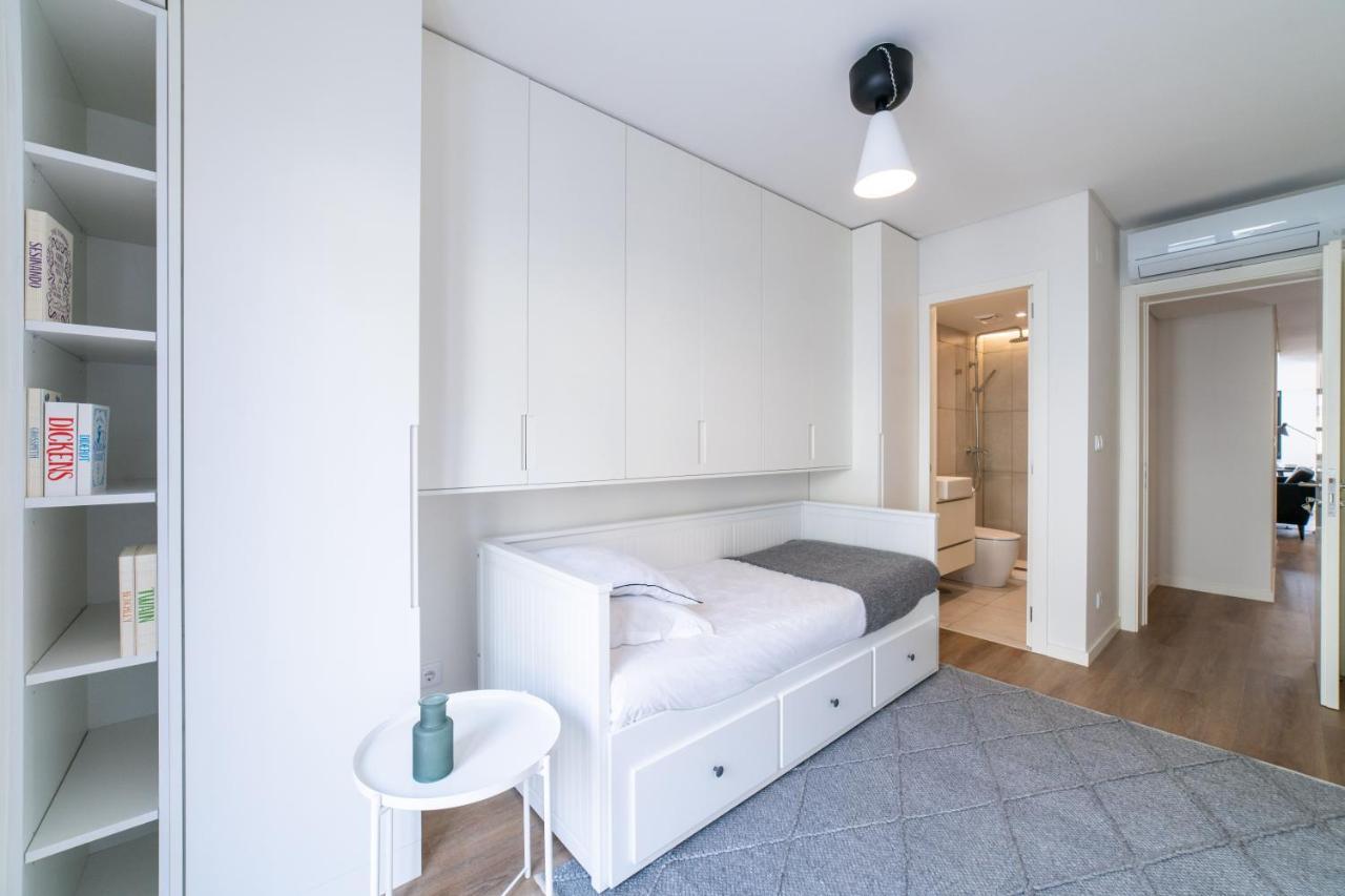 Lusiadas 53 2ºd - Beautiful Two-Bedroom Apartment Lisboa Exterior foto